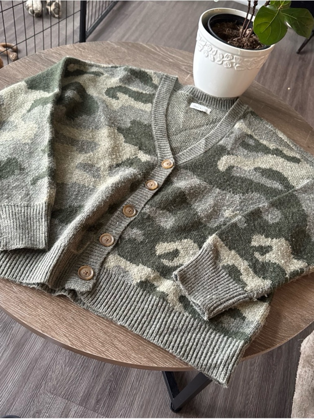 Lucky Brand Olive and Beige Camo V-Neck Button Cardigan - Picture 3 of 4